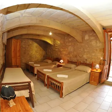 Mikiel U Rosa Farmhouse With Large Private Pool Zebbug (Gozo)