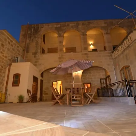Mikiel U Rosa Farmhouse With Large Private Pool Dom wakacyjny